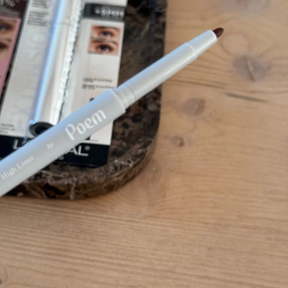 L'Oreal Lash Paradise and Telescopic Extensionist Mascara, eyeshadow palette